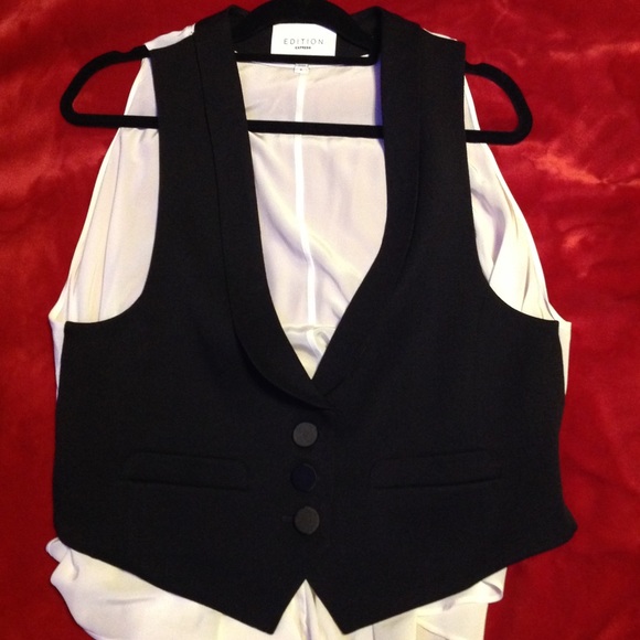 Vest - Picture 2 of 2
